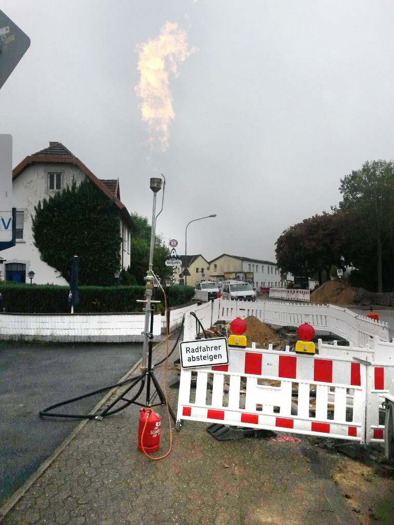 Gas flaring with the gas test stand pipe in Bad Salzuflen
